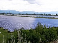 02  Ein 140 ha großer Solarpark auf fruchtbarsten Ackerböden bei Straubing (J. Wüllner 30.05.16)